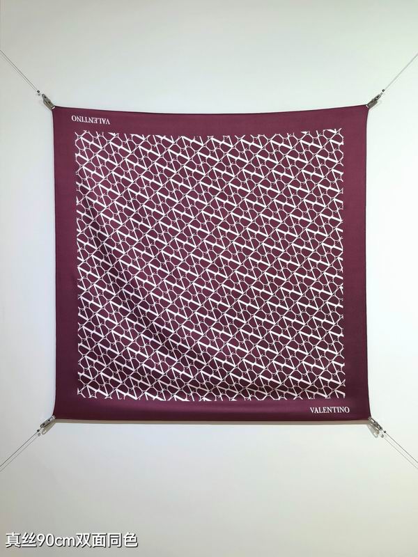 Valentino silk scarf 90X90cm E50 (27)