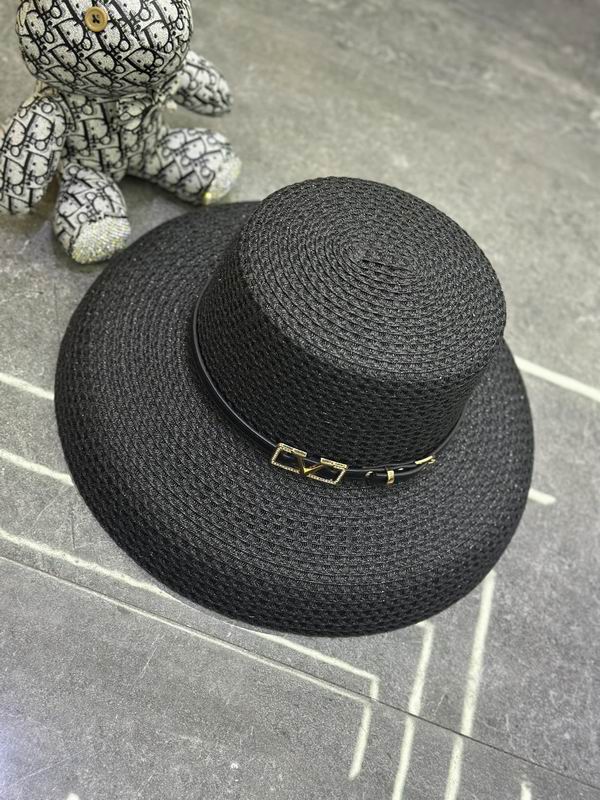 Valentino top hat dx (1)