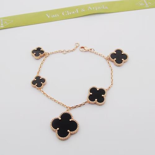 Van Cleef & Arpels bracelet 01lyh40 (3)