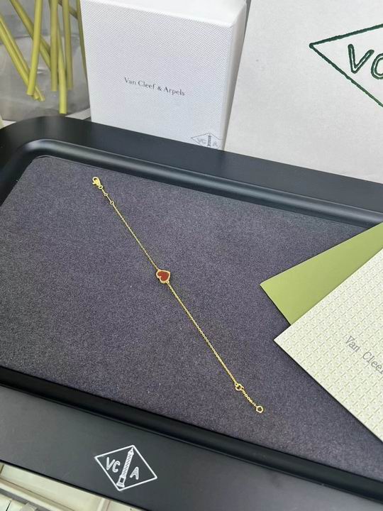 Van Cleef & Arpels bracelet 11lyh36 (1)