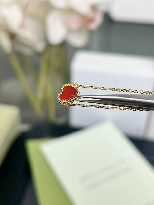 Van Cleef & Arpels bracelet 11lyh36 (6)