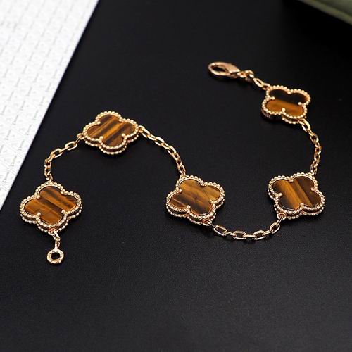 Van Cleef & Arpels bracelet 12lyh37 (15)