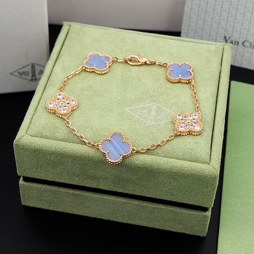 Van Cleef & Arpels bracelet 12lyh38 (3)