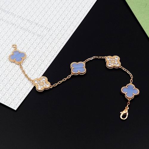 Van Cleef & Arpels bracelet 12lyh38 (5)