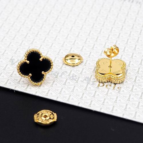 Van Cleef & Arpels earring 12lyh20 (7)