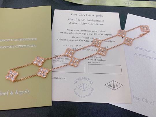 Van Cleef & Arpels necklace 01lyh41 (2)