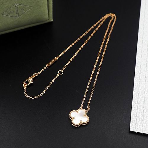 Van Cleef & Arpels necklace 12lyh38 (15)