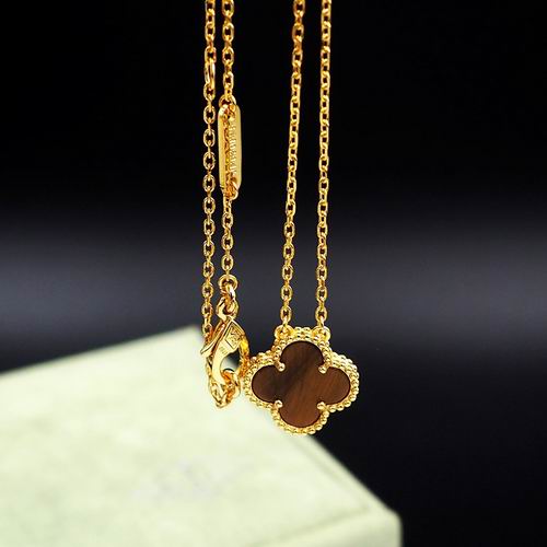 Van Cleef & Arpels necklace 12lyh38 (4)