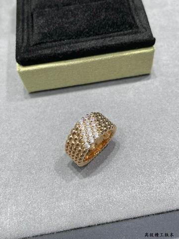 Van Cleef & Arpels ring 12lyh15 (5)