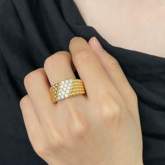 Van Cleef & Arpels ring 12lyh15 (8)