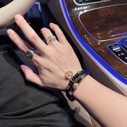 Versace bracelet 12lyh304 (4)