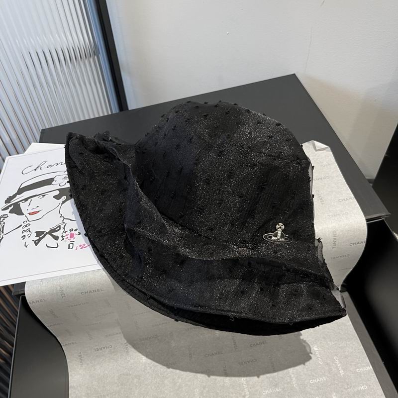 Vivienne Westwood hat 75 (1)