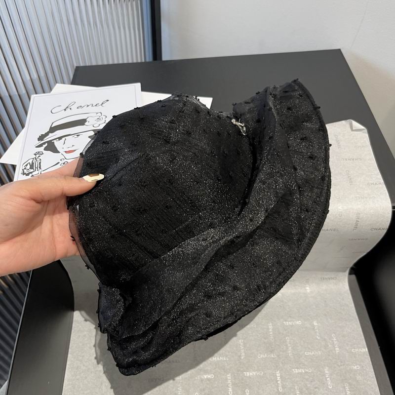 Vivienne Westwood hat 75 (2)