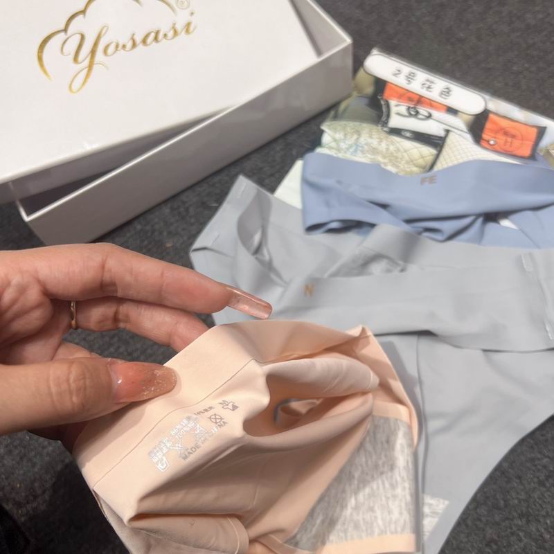 Yosasi woman boxer  (31)