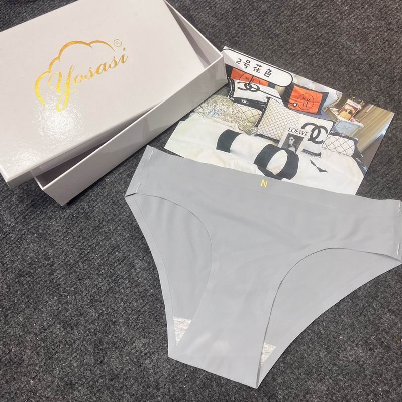 Yosasi woman boxer  (34)