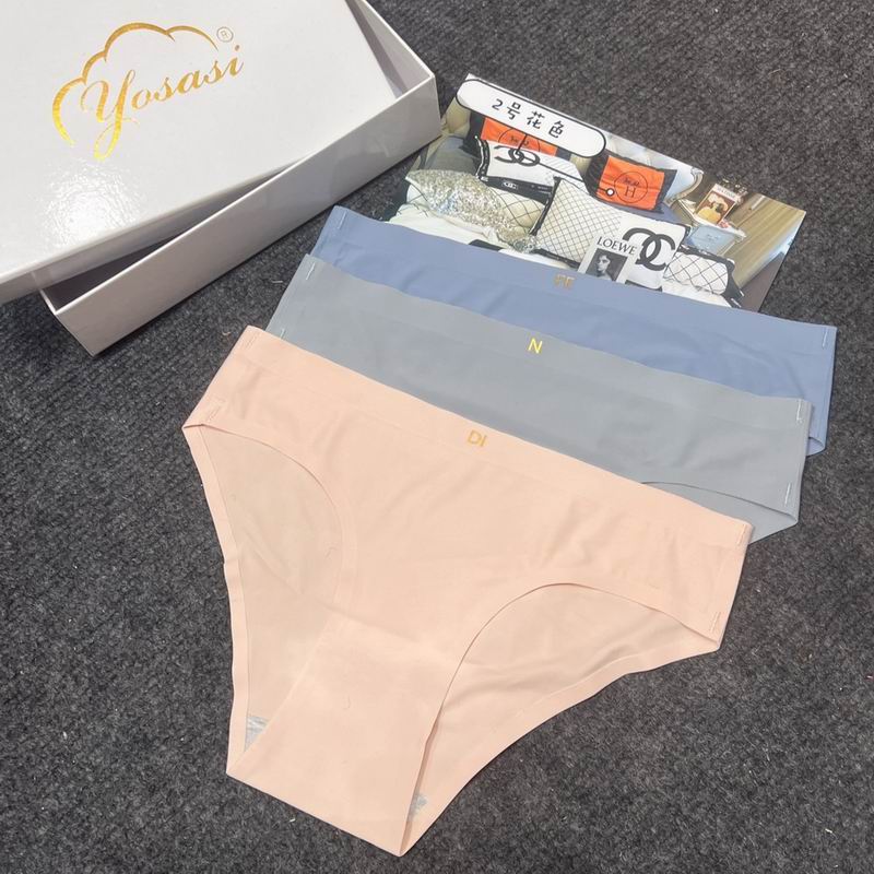 Yosasi woman boxer  (36)