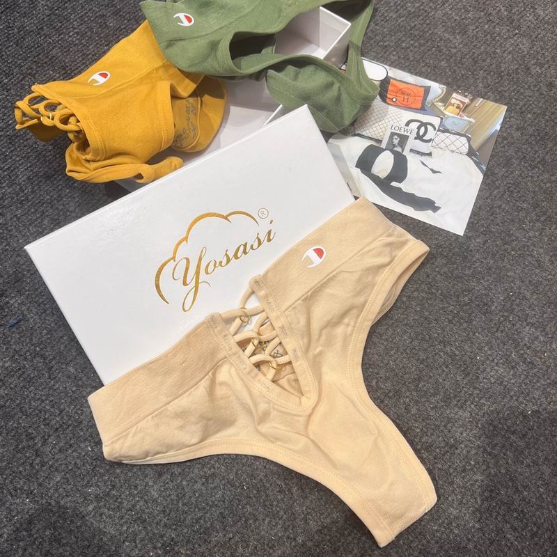 Yosasi woman boxer  (39)