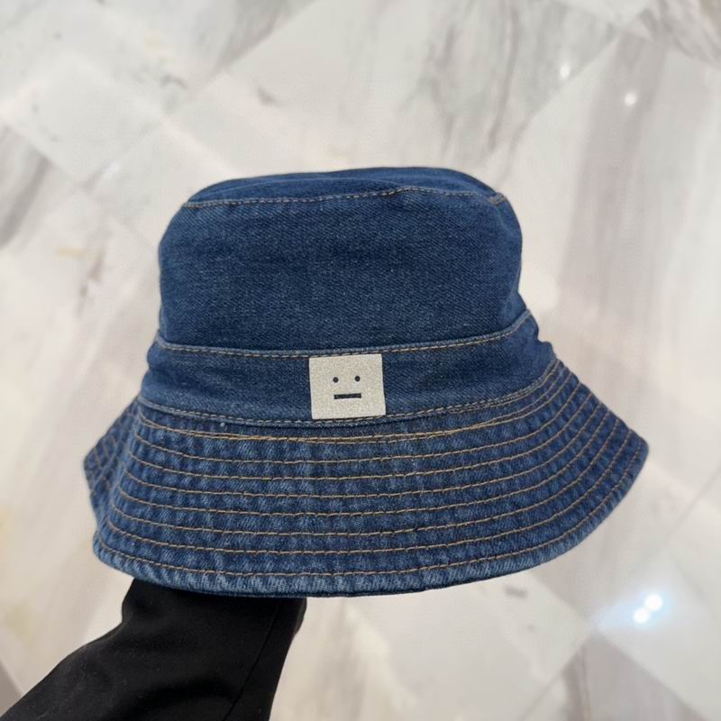 Acne hat dx (17)