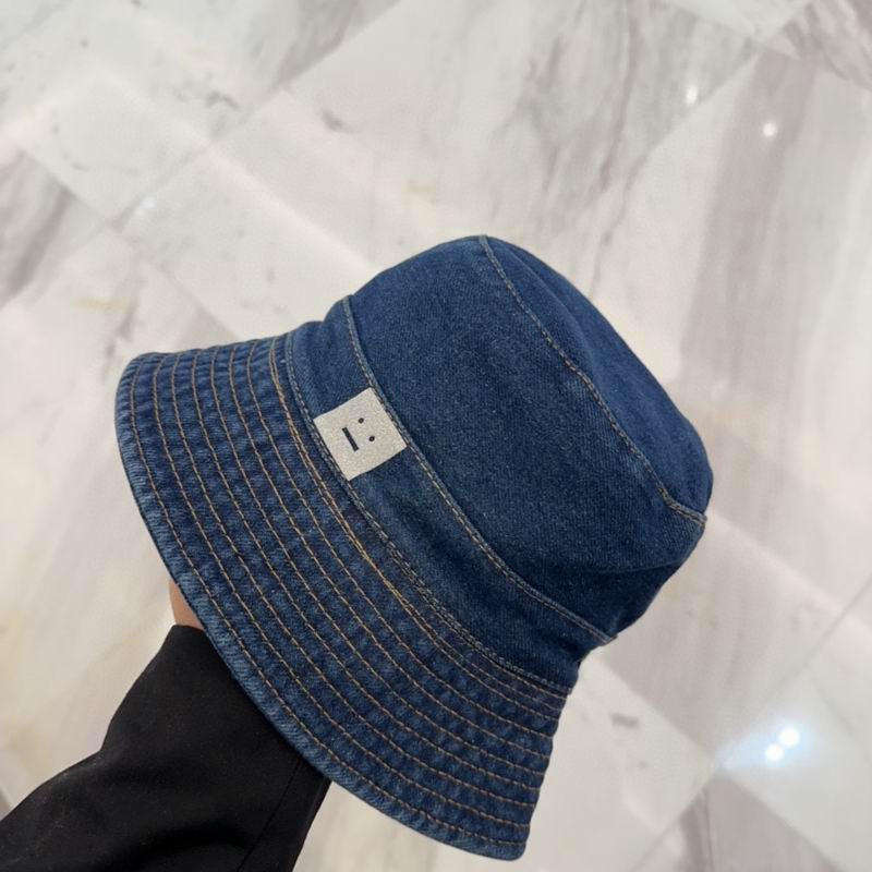 Acne hat dx (18)