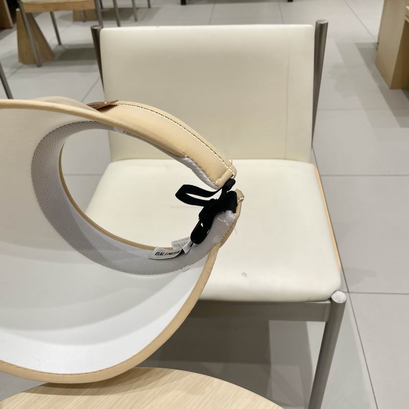 Balenciaga Visor (30)