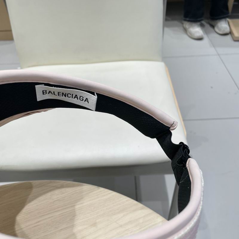 Balenciaga Visor (39)