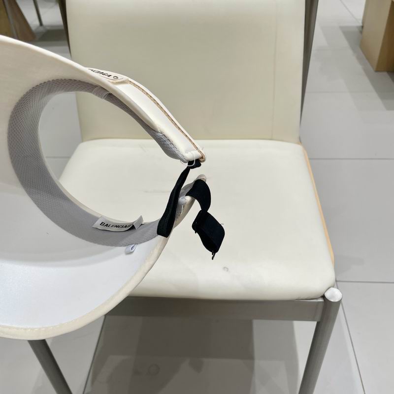 Balenciaga Visor (39)