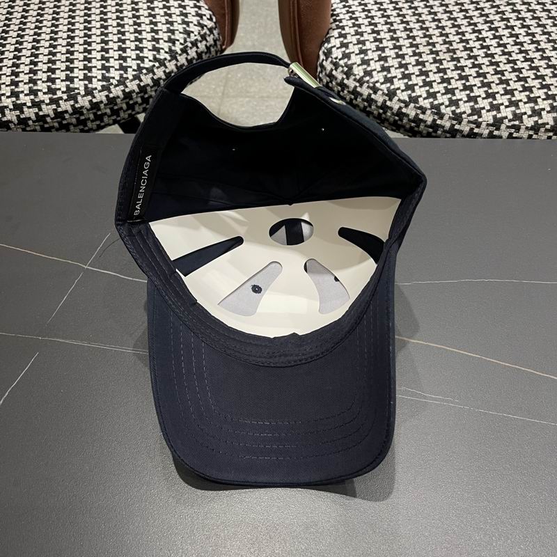 Balenciaga cap (135)
