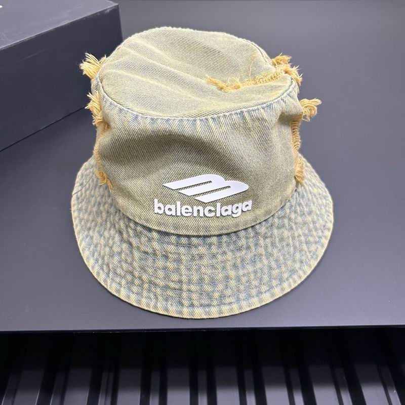 Balenciaga hat dx (2)