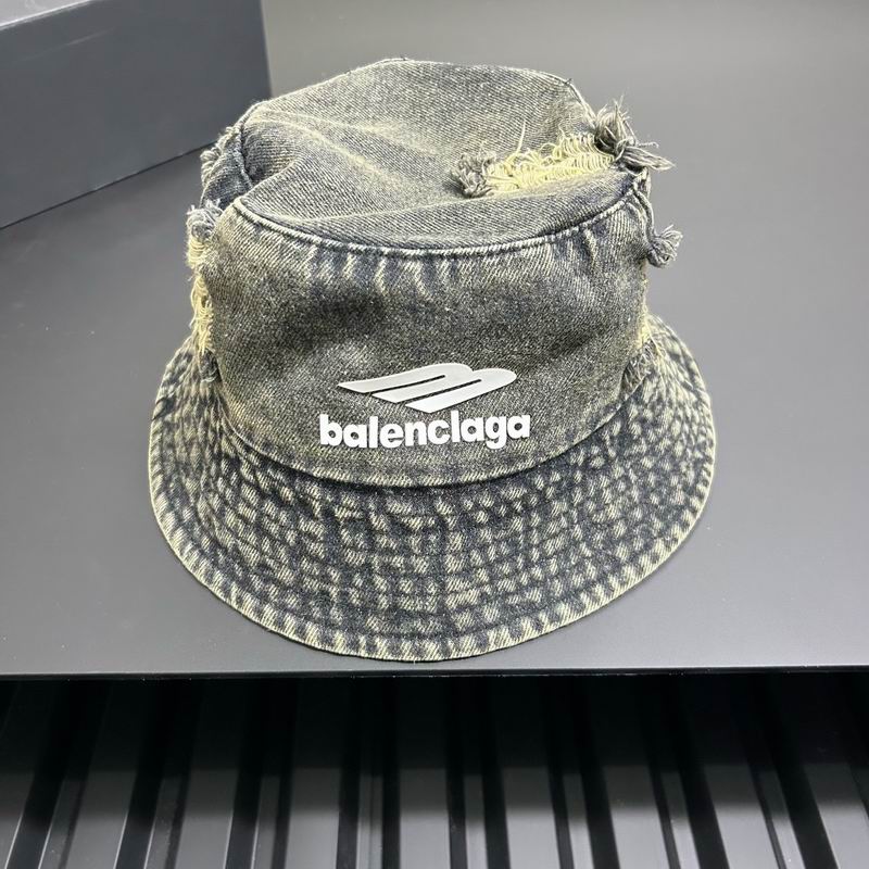 Balenciaga hat dx (3)