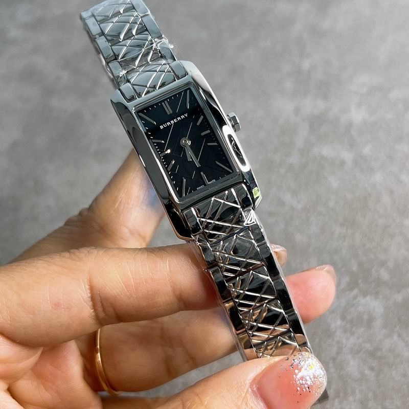 Burberry 19X30mm 37 (3)