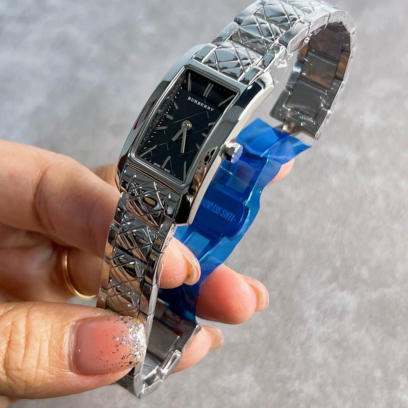 Burberry 19X30mm 37 (4)