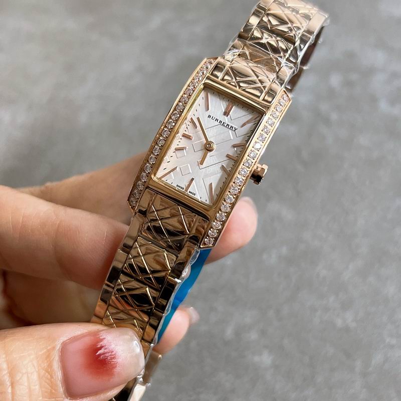 Burberry 19X30mm 38 (1)