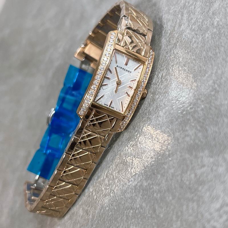 Burberry 19X30mm 38 (2)