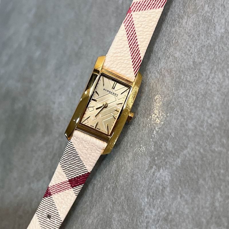 Burberry 19X30mm 39 (18)