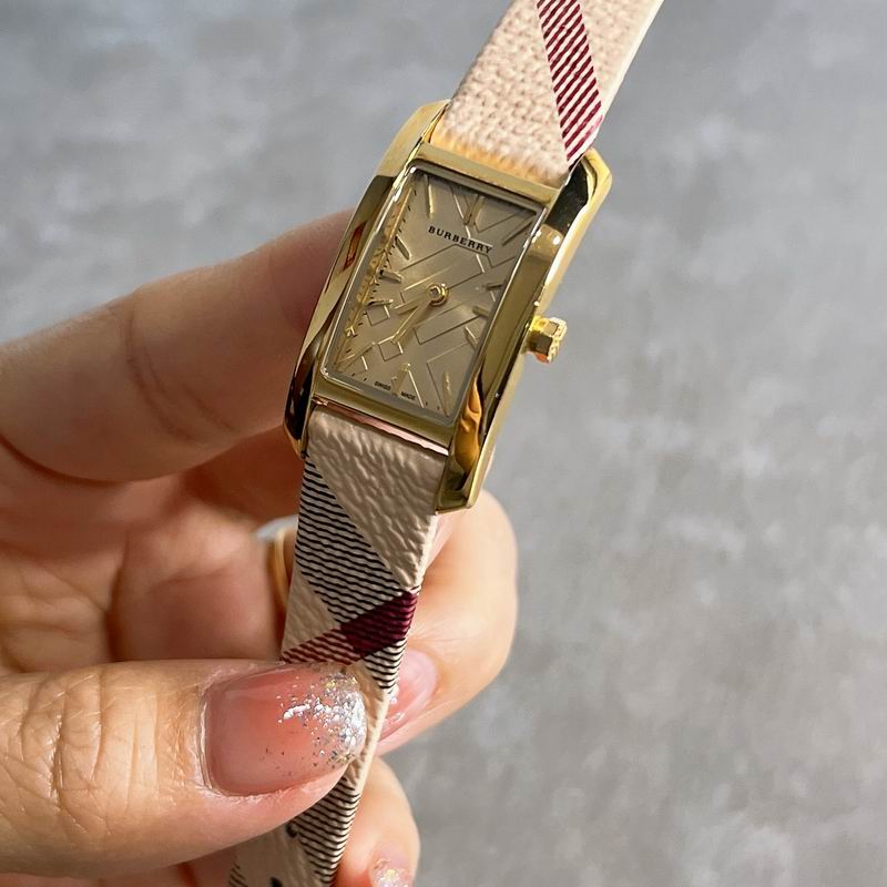 Burberry 19X30mm 39 (19)