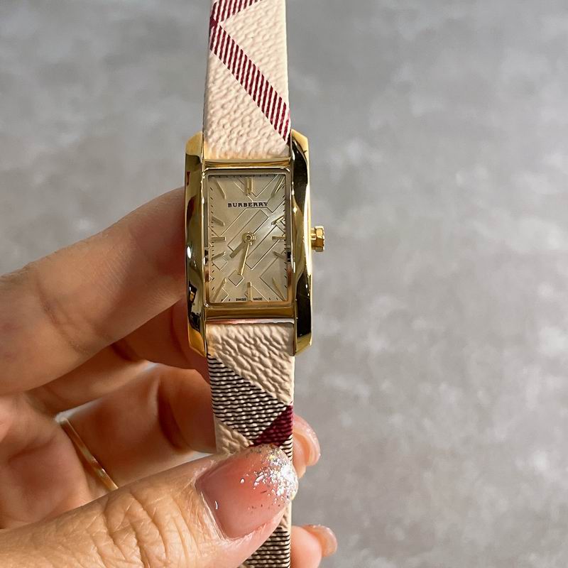 Burberry 19X30mm 39 (20)