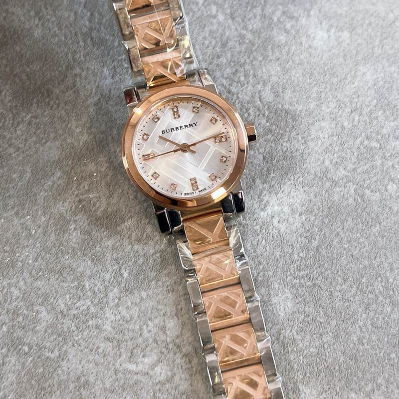 Burberry 26mm 46 (11)