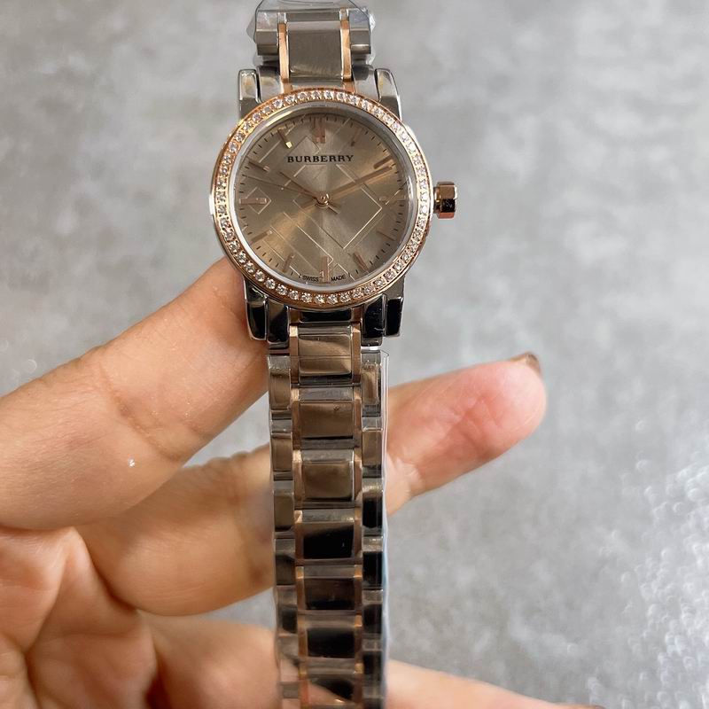 Burberry 26mm 48 (14)