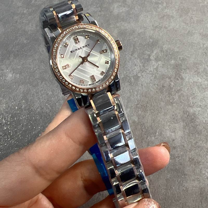 Burberry 26mm 48 (16)