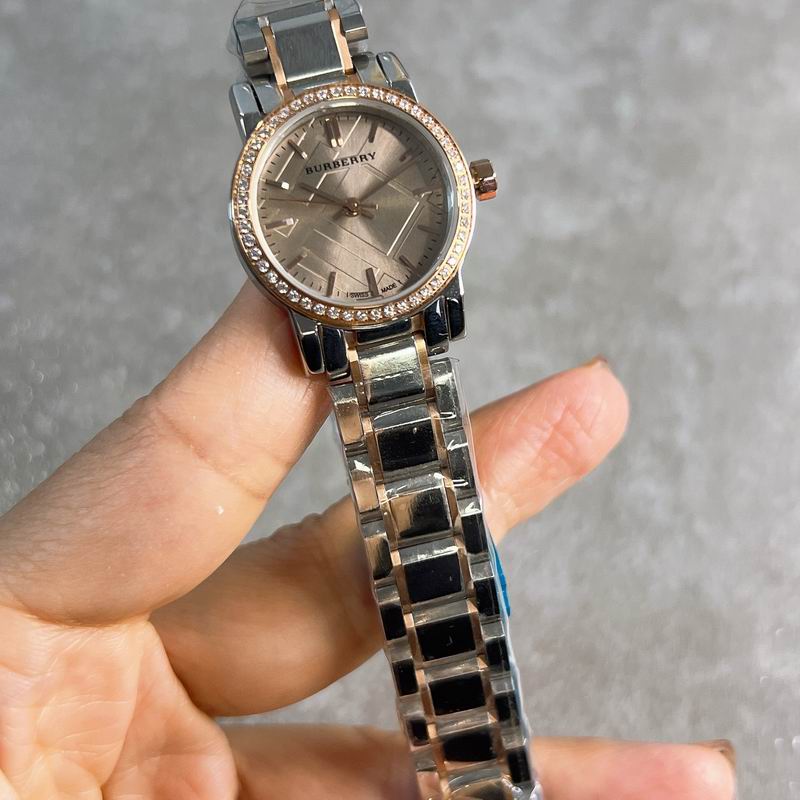 Burberry 26mm 48 (19)