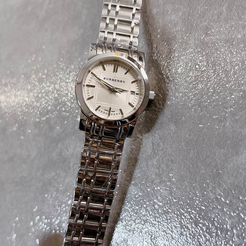 Burberry 29mm 49 (8)