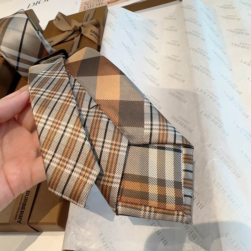 Burberry Tie hm (27)