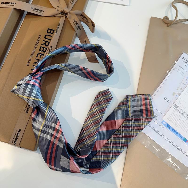 Burberry Tie hm (52)