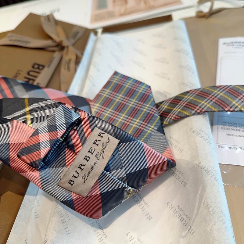 Burberry Tie hm (54)