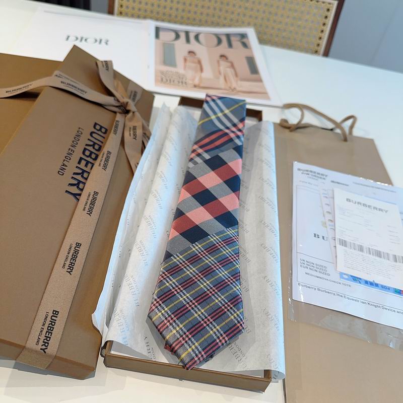 Burberry Tie hm (57)