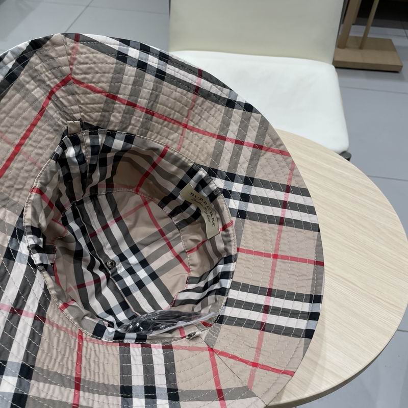 Burberry hat (1)
