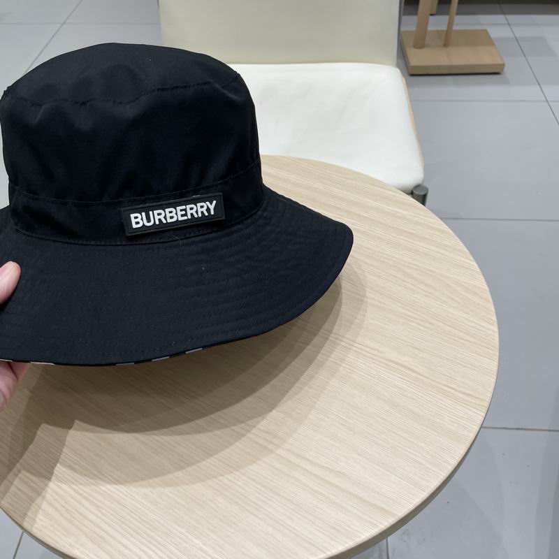 Burberry hat (12)