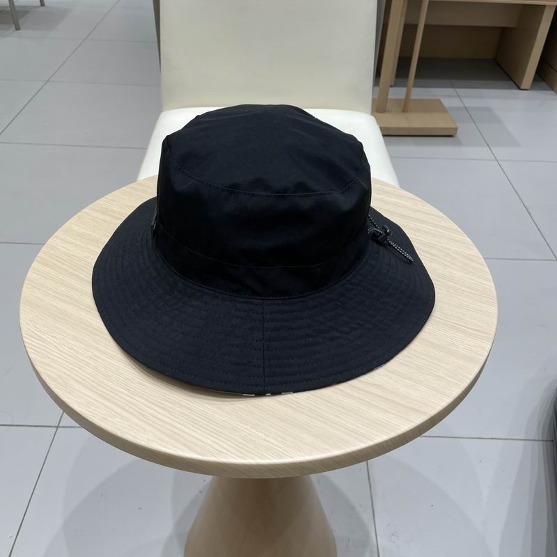 Burberry hat (17)