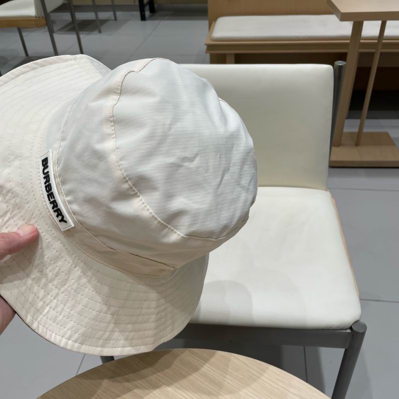 Burberry hat (3)