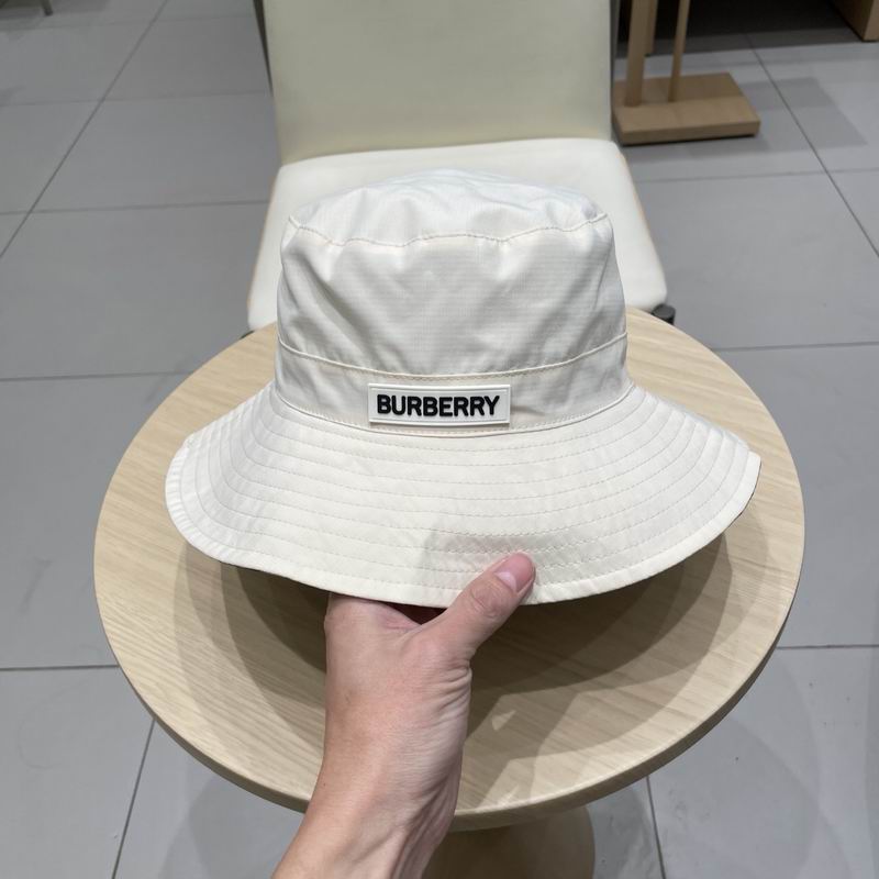 Burberry hat (4)
